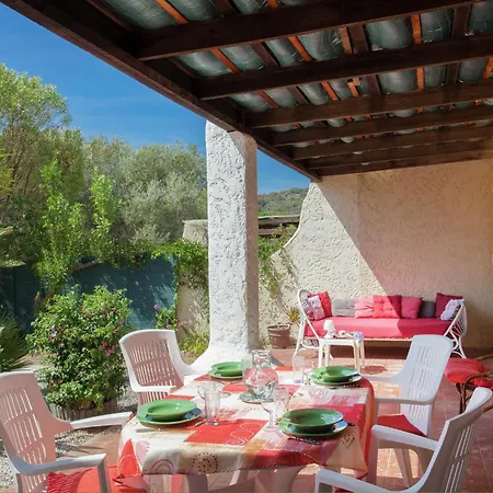 Cosy In Corse-du-sud Near Sea Casa de Férias *