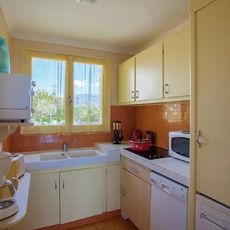 Cosy In Corse-du-sud Near Sea * Cargèse