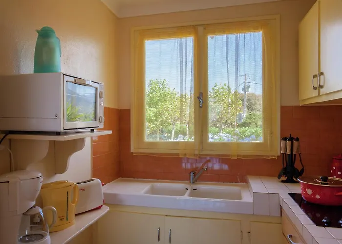 Cosy In Corse-du-sud Near Sea * Cargèse