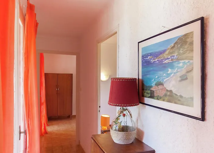 Cosy In Corse-du-sud Near Sea Cargèse