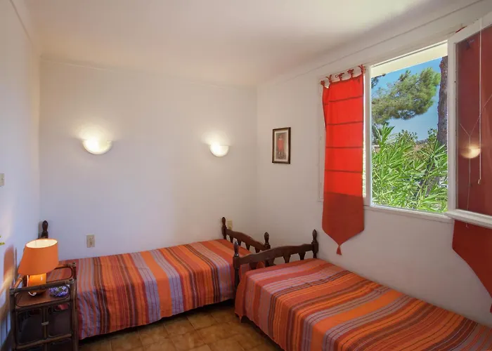 Cosy In Corse-du-sud Near Sea * Cargèse